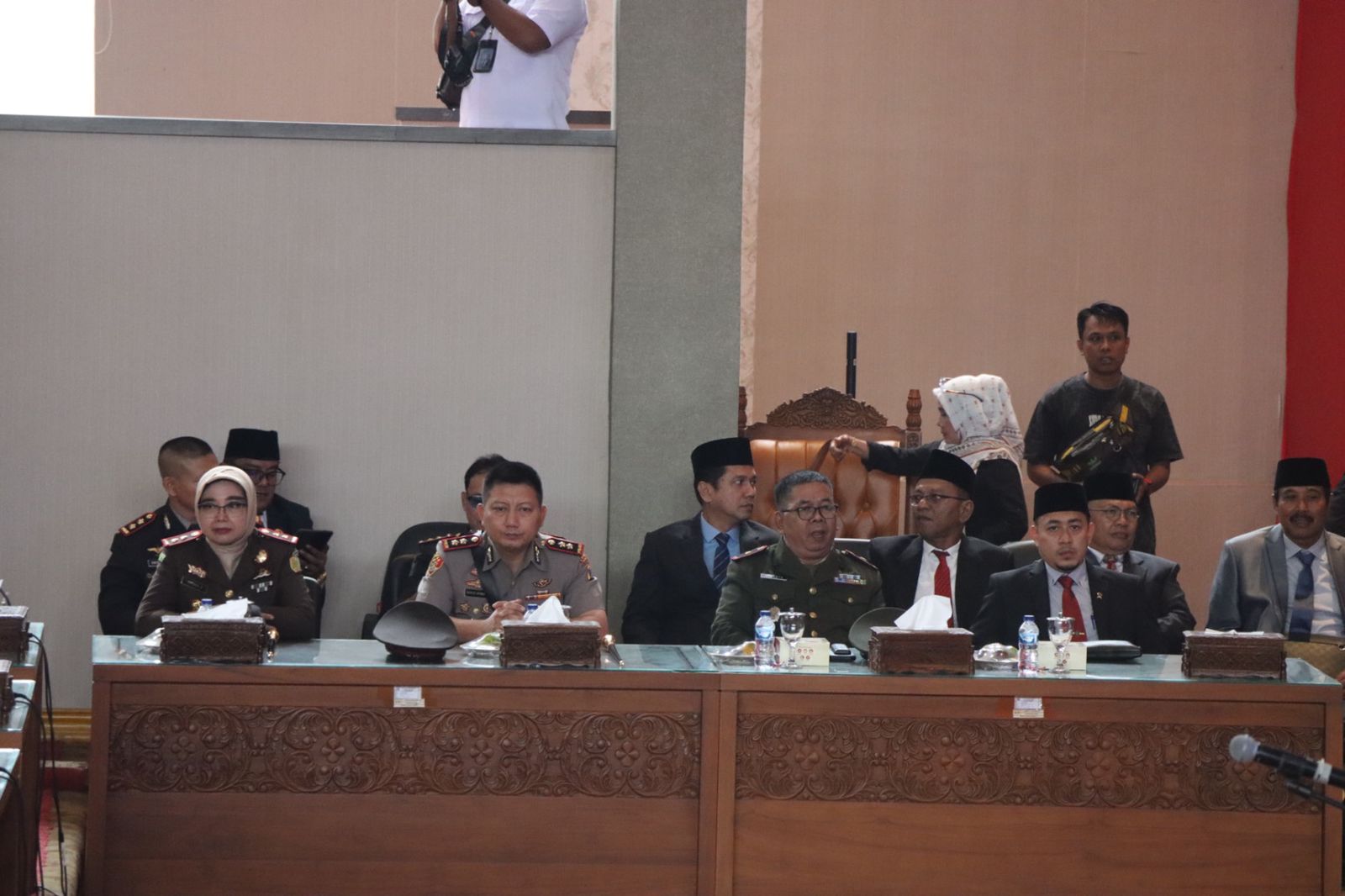 Kapolres Dharmasraya Hadiri Undangan Pelantikan Anggota DPRD Terpilih