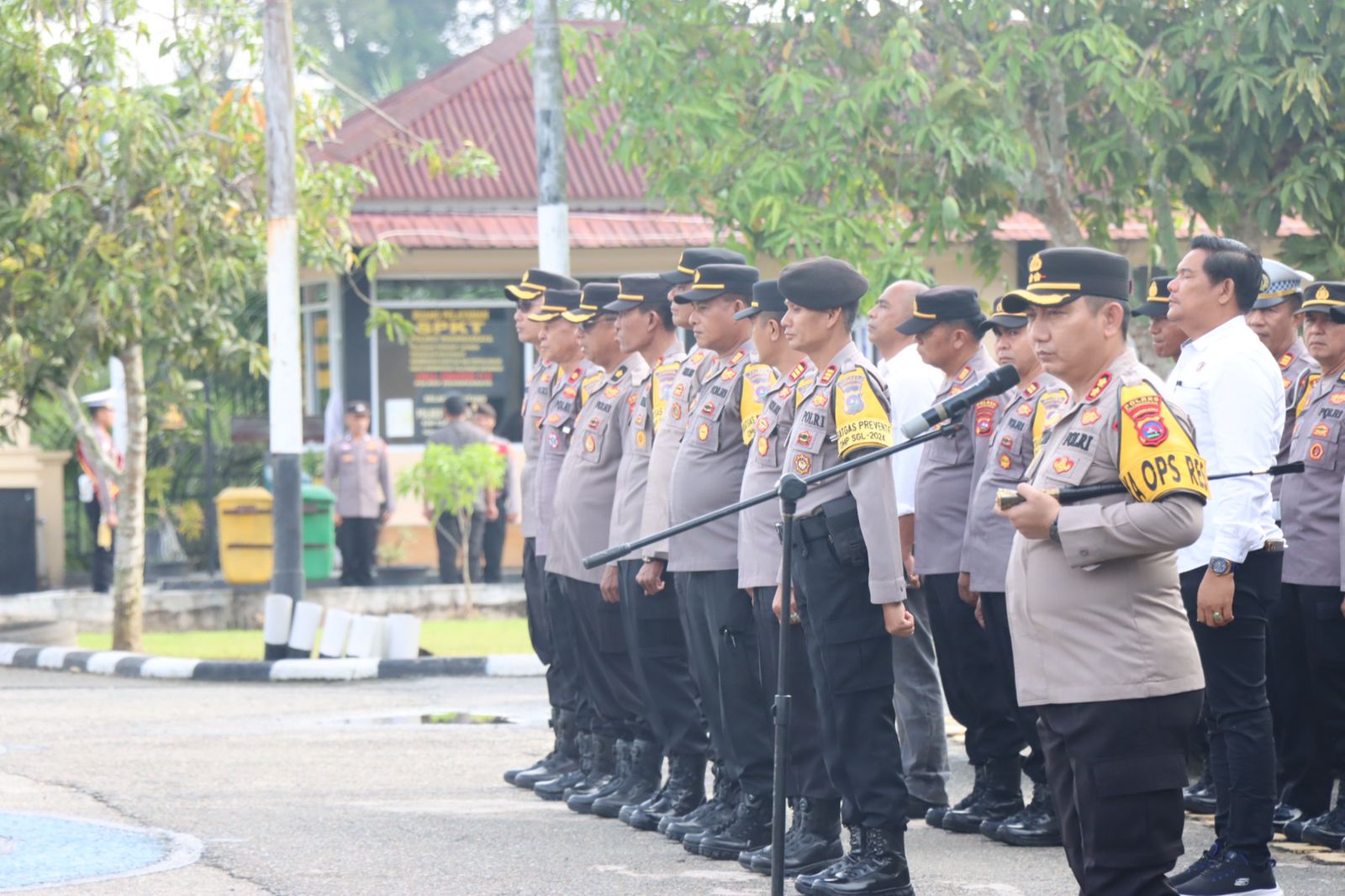 Kapolres Dharmasraya Gelar Apel Jam Pimpinan, Tegaskan Dukungan Asta Cita Program Presiden