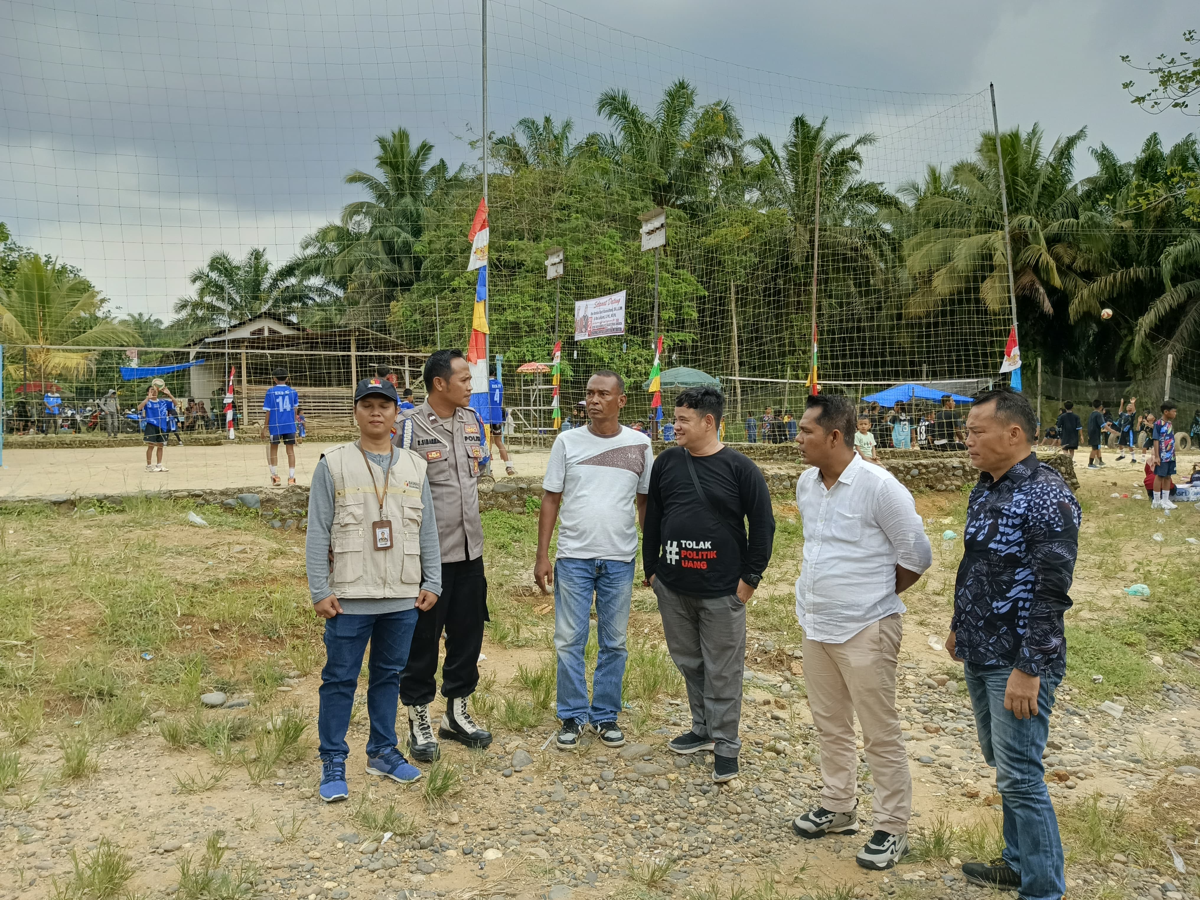 Pengamanan Kampanye Paslon Nomor Urut 2 di Kecamatan Koto Salak dan Tiumang, Polres Dharmasraya Pastikan Situasi Kondusif