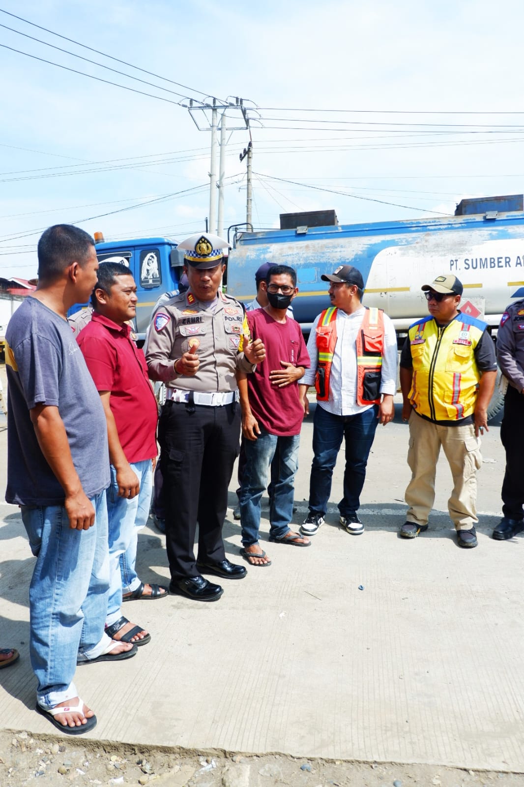 Koordinasi Prioritas Kendaraan Dinas dan Pemberian Rompi oleh Satlantas Polres Dharmasraya Bersama Dishub dan BPJN