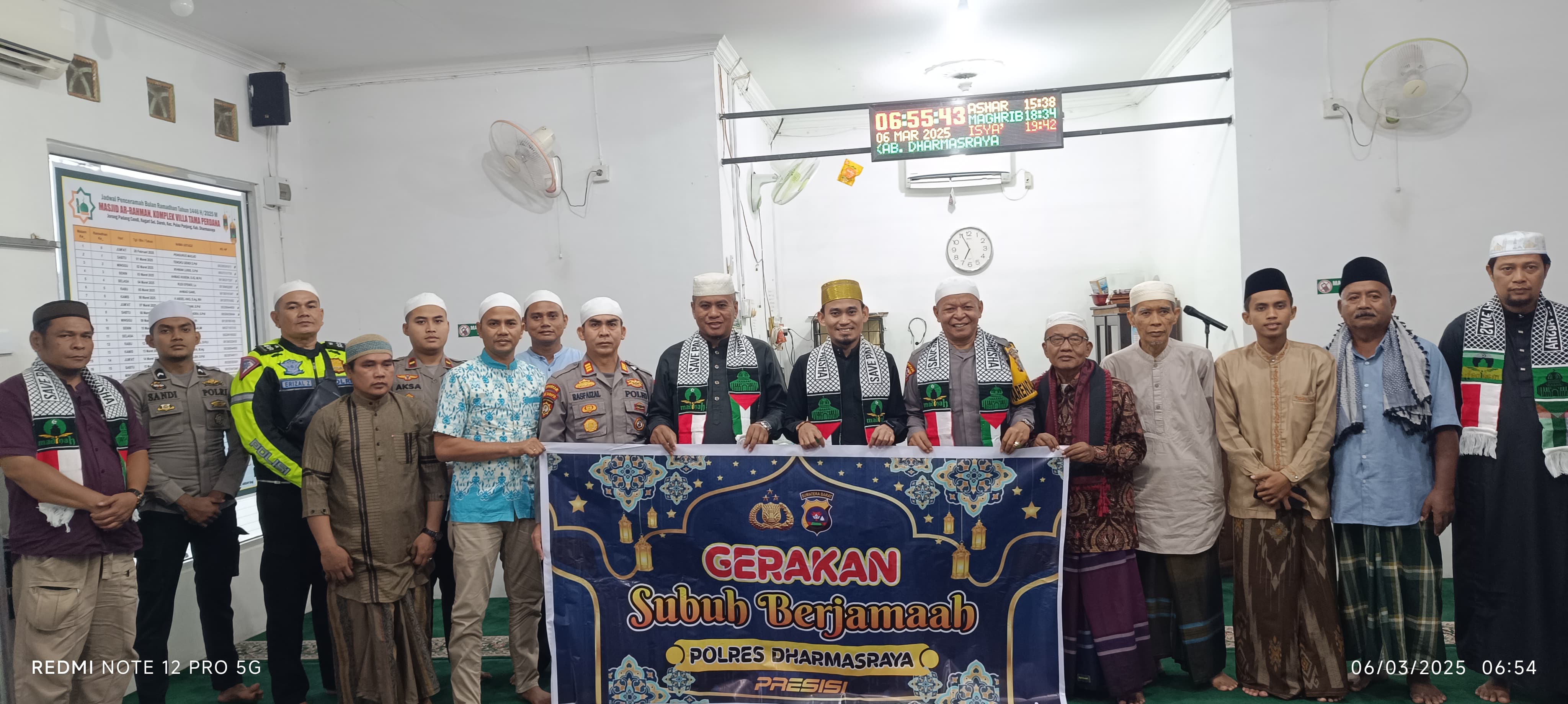 Polres Dharmasraya Gelar Gerakan Sholat Subuh Berjamaah di Masjid Al-Rahman
