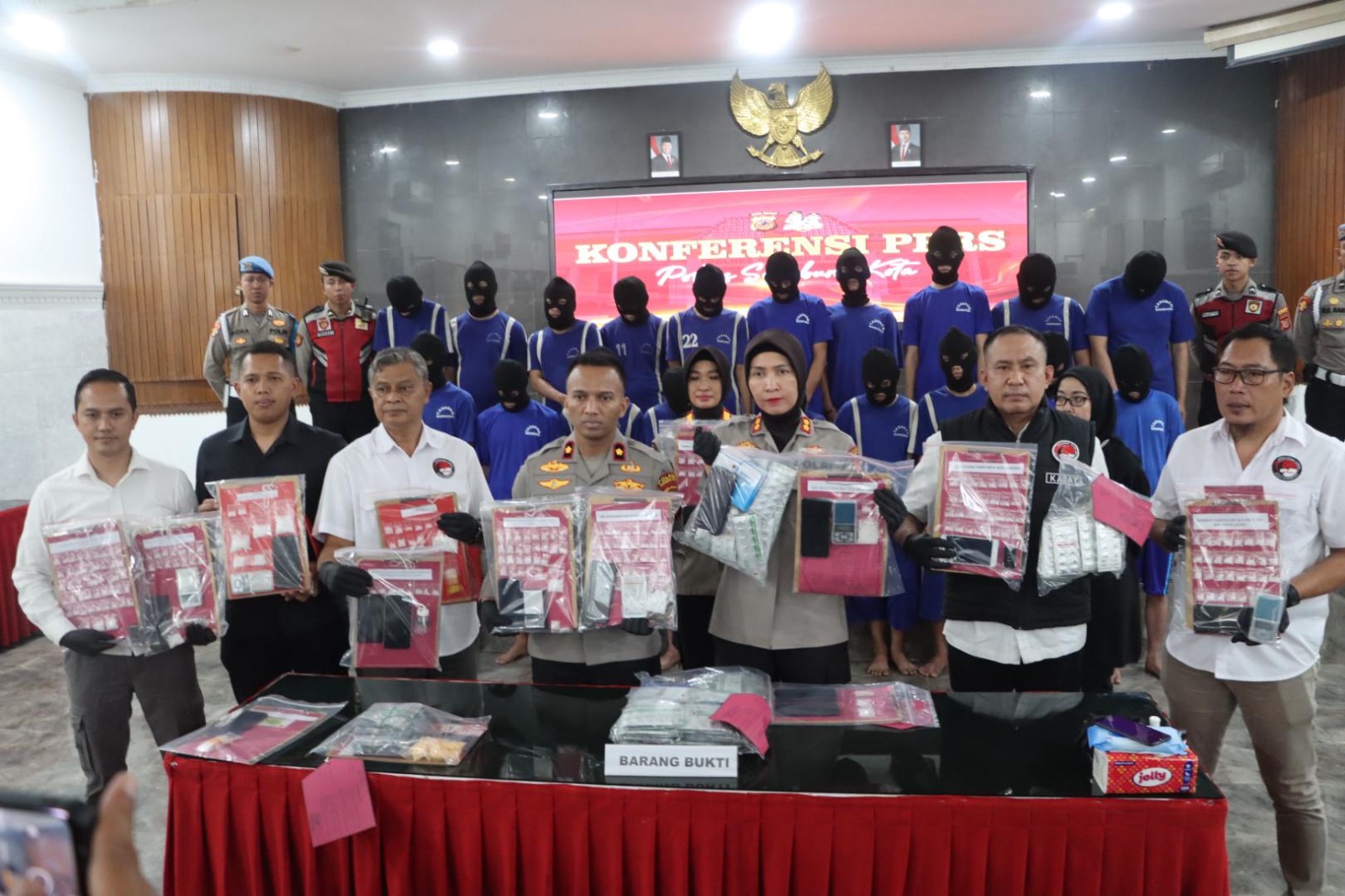 *16 Kasus Peredaran Narkoba di Sukabumi Diungkap Polisi, 19 Pelaku Diamankan*